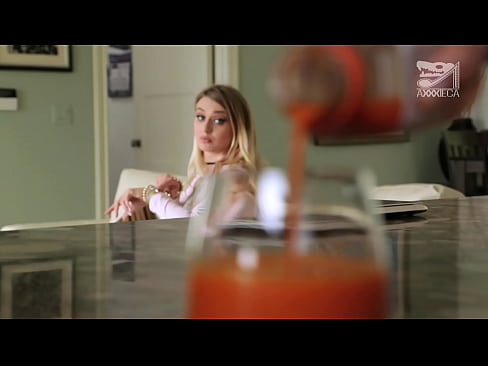 ❤️ ʻO ke kaikamahine wela me ka uʻi nui a me ka puʻu paʻa loaʻa ka moa mai ka loser, akā paʻakikī loa ❤️ Fucking ma haw.pornado-co.ru ❌️